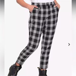 Hot Topic Black and White Plaid Slim Fit Cropped Trouser Pants